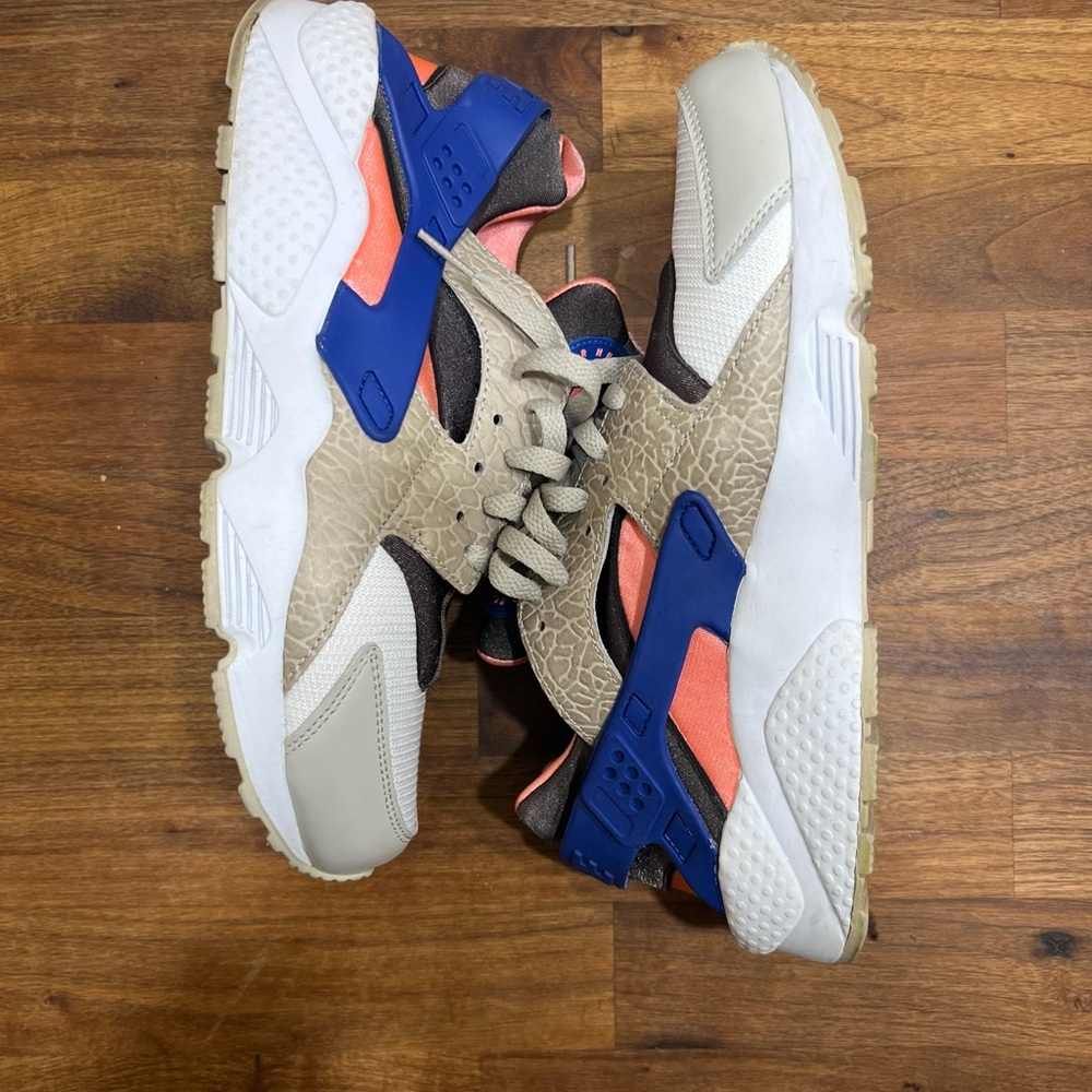 Nike Air Huarache Premium “Blue Joy Playful Pink”